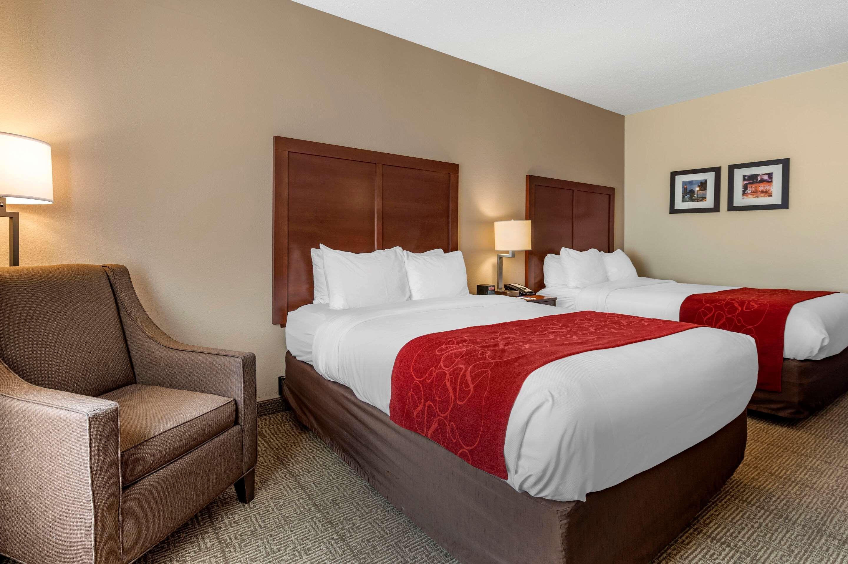 Comfort Suites Columbus West - Hilliard Экстерьер фото