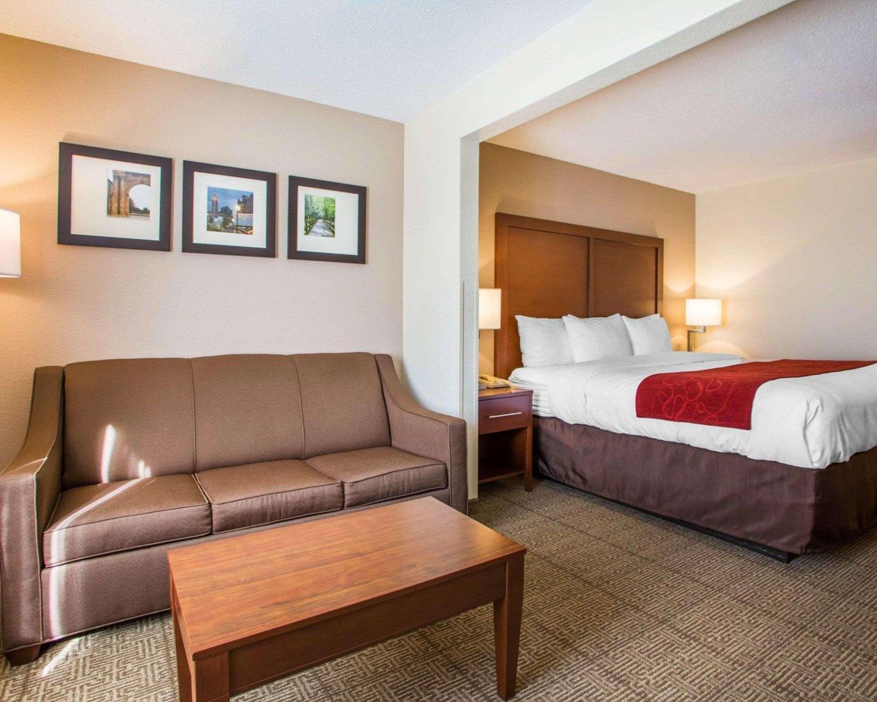 Comfort Suites Columbus West - Hilliard Экстерьер фото