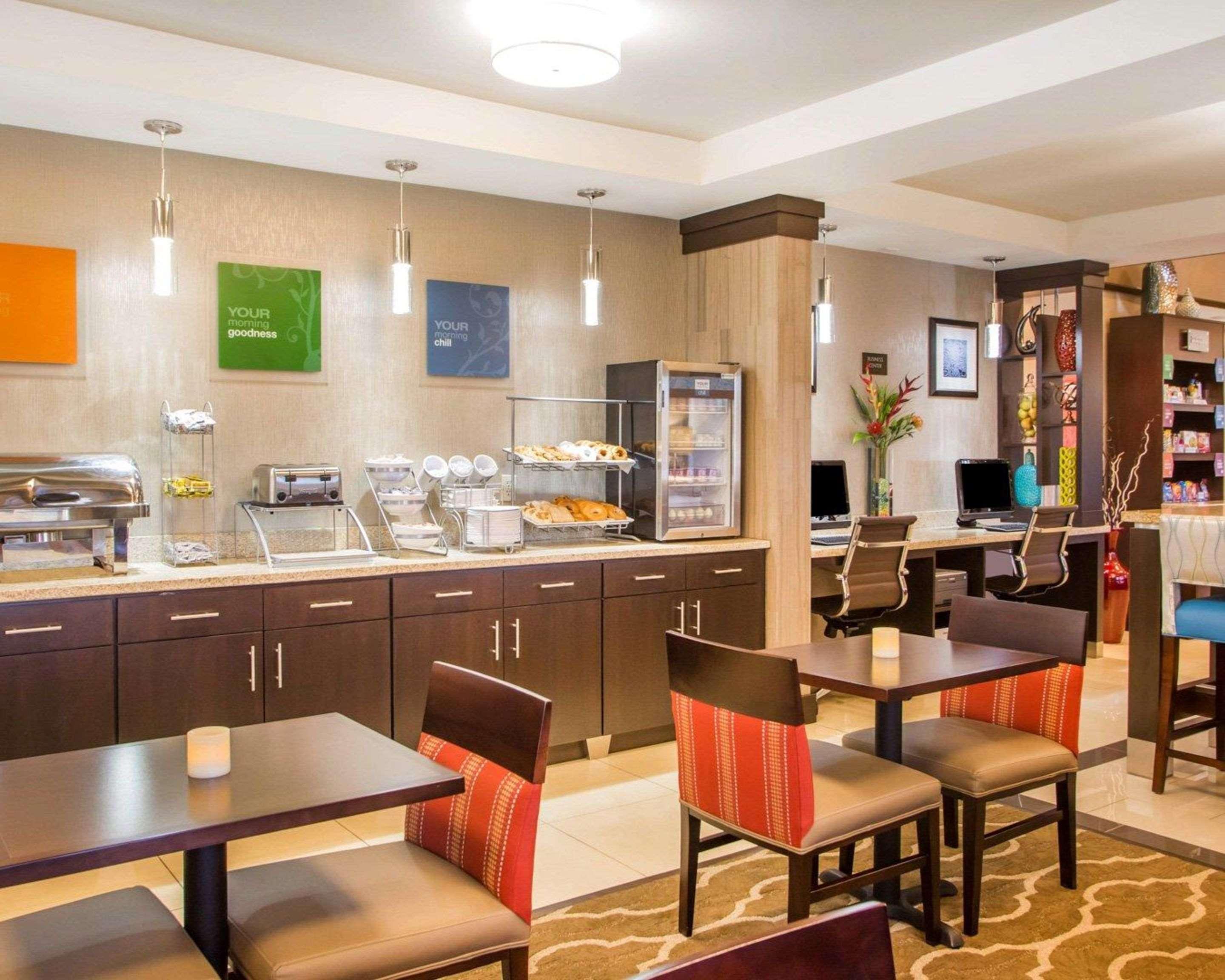 Comfort Suites Columbus West - Hilliard Экстерьер фото