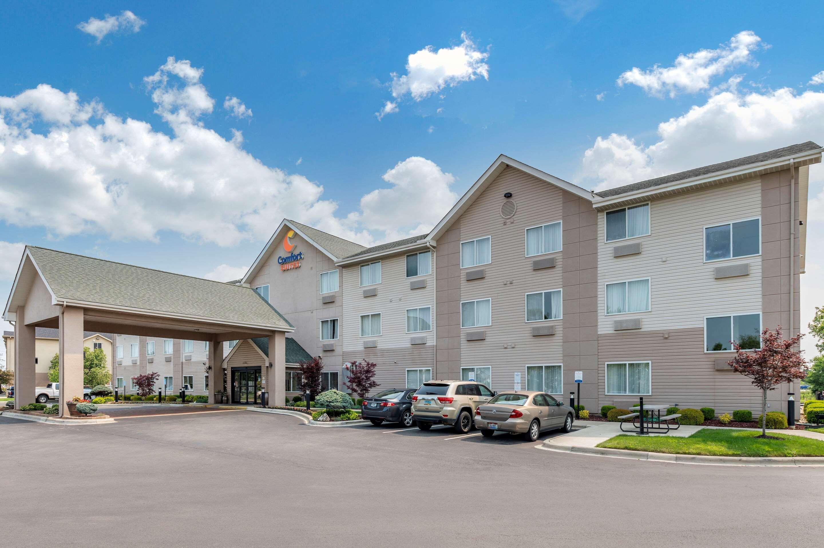 Comfort Suites Columbus West - Hilliard Экстерьер фото